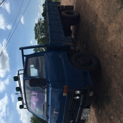 รถหกล้อ