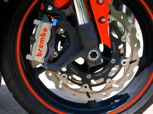 ขาย Yamaha R1 ปี 2014 พร้อมทะเบียนแท้ เครื่องสดๆ