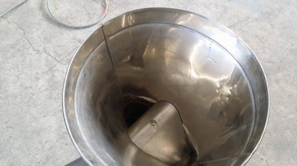 เครื่องขัดข้าวขาวเก่าญี่ปุ่น HOSOKAWA รุ่น  1BE สภาพดี  สามารถใช้ขัดสีข้าวกล้องให้เป็นข้าวขาว