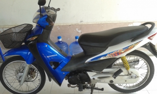 ขายเวฟ100s ปี50 ทะเบืยนเต็ม-15500บาทมี2คัน ขายเวฟ100s ปี50 ทะเบืยนเต็ม-15500บาทมี2คัน