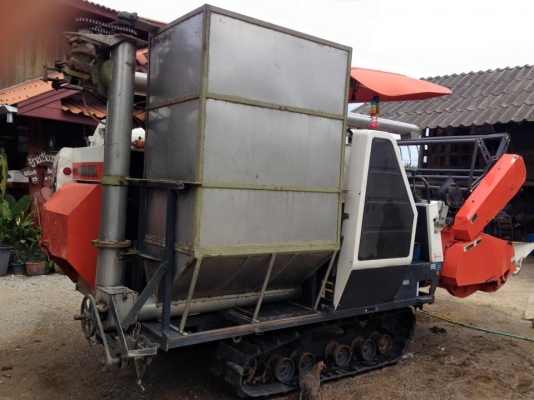 ขายรถเกี่ยวคูโบต้า DC60