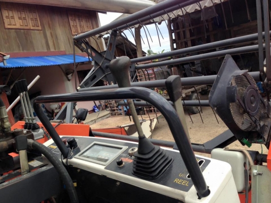 ขายรถเกี่ยวคูโบต้า DC60