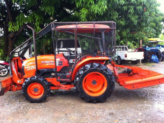 ขายครับ Kubota L3608 สวยๆครับ รถเดิมๆ 317 ชั่วโมง. แท้ครับ สภาพเบียดรถใหม่ ครับ