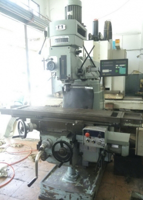 ขายด่วน เครื่อง Milling ญี่ปุ่น KASUKA M5 มี Auto ฟีด X , Z มี Linear 2 แกน X , Y เครื่องยังฟิตดี สวย พร้อมใช้งาน ไม่แพงครับ