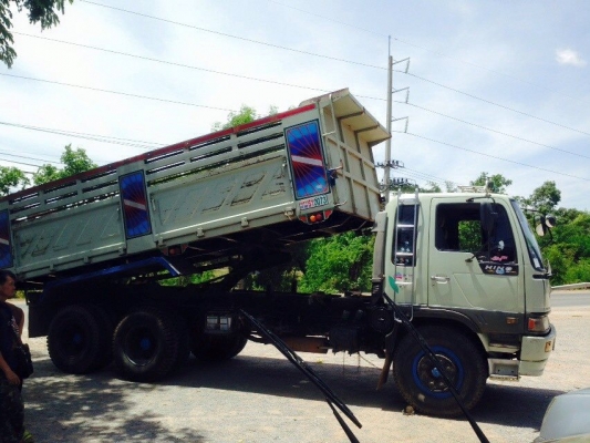 ขายรถ10ล้อ2เพลา HINO3H 195 ยางใหม่10เส้น แชชซีสวยเครื่องดีภายในครบ เอกสารเล่มทะเบียนพร้อมโอน พ.เพาเวอร์ เบรคทิ๊ฟฟี่ พร้อมลงลุยงาน ขายรถ10ล้อ2เพลา HINO3H 195 ยางใหม่10เส้น แชชซีสวยเครื่องดีภายในครบ เอกสารเล่มทะเบียนพร้อมโอน พ.เพาเวอร์ เบรคทิ๊ฟฟี่ พร้อมลงลุยงาน