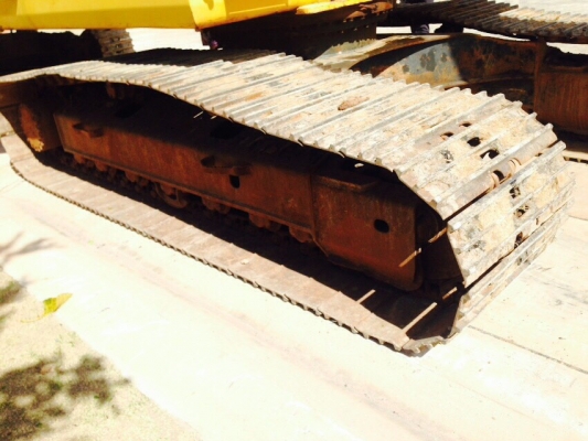 ขายรถแบคโฮ KOMATSU PC200-7 เอกสารอินวอย 8000 ชม.ราคา 1900000