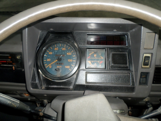 ขาย 6 ล้อ ฮีโน่ เมก้า ดัมพ์ 120 แรง ยาว 5.50 ม. ปี 1996 สภาพสวยเดิมเครื่องดี พร้อมใช้งาน ชมก่อนได้ครับ สนใจติดต่อ 081-9425443   081-5715326