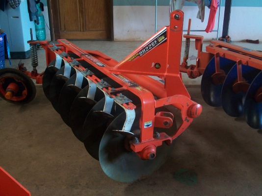 ขายผานพรวน 6 ตราช้างใส่รถไถ 34,36 แรง