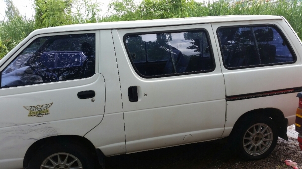 ตู้เล็ก Liteace CR27 ตัวมน เครื่องดีเซล ขับได้ พร้อมโอน ขาย 58,000 บาท