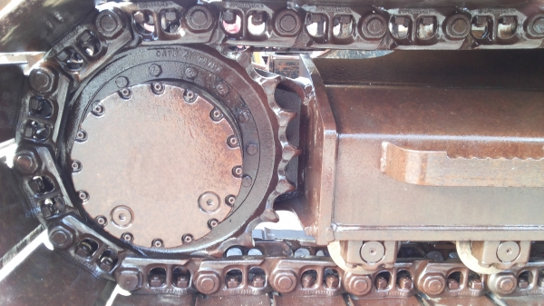 ขายด่วนรถแม็คโครCAT 313 CCR ซีเรียสูงชั่วโม่งทำงานน้อยแอร์เย็นมาก รถนอกนำเข้ายังไม่เคยใช้งาน ในเมืองไทยเลย