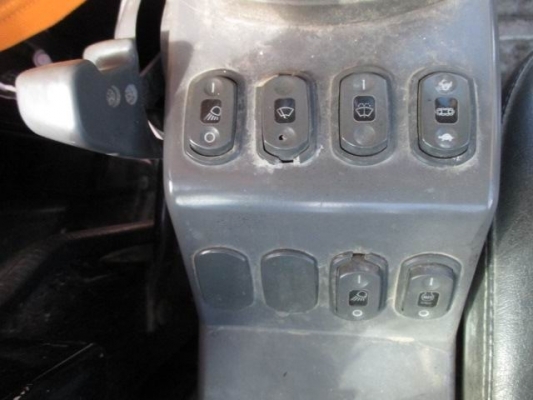 ขายด่วนรถแม็คโครCAT 313 CCR ซีเรียสูงชั่วโม่งทำงานน้อยแอร์เย็นมาก รถนอกนำเข้ายังไม่เคยใช้งาน ในเมืองไทยเลย