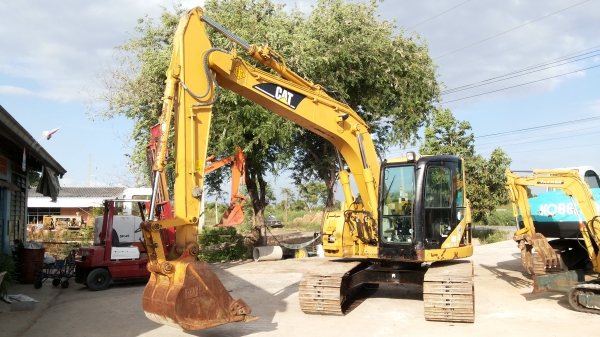 ขายด่วนรถแม็คโครCAT 313 CCR ซีเรียสูงชั่วโม่งทำงานน้อยแอร์เย็นมาก รถนอกนำเข้ายังไม่เคยใช้งาน ในเมืองไทยเลย