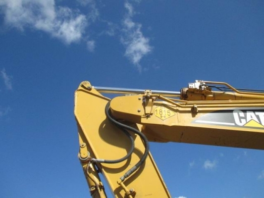 ขายด่วนรถแม็คโครCAT 313 CCR ซีเรียสูงชั่วโม่งทำงานน้อยแอร์เย็นมาก รถนอกนำเข้ายังไม่เคยใช้งาน ในเมืองไทยเลย