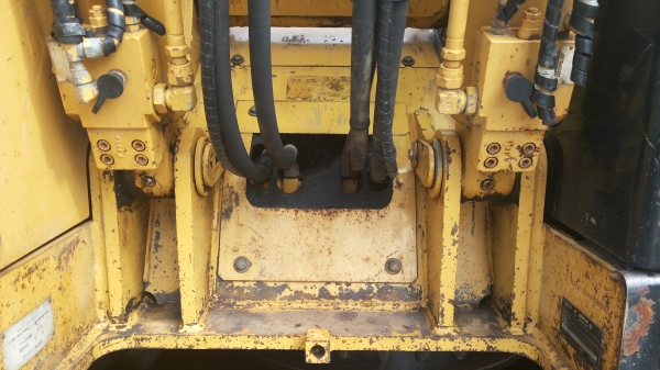 ขายด่วนรถแม็คโครCAT 313 CCR ซีเรียสูงชั่วโม่งทำงานน้อยแอร์เย็นมาก รถนอกนำเข้ายังไม่เคยใช้งาน ในเมืองไทยเลย