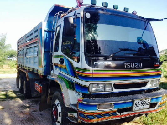 ขายรถบรรทุก 10 ล้อดั๊มพ์  ISUZU DEC ยูโร2  ขนาดแรงม้า 270 แรงม้า  ปี2548 มีระบบลากพ่วง กะบะสหกิจ ราคาต่อรองได้ รูปมีเยอะ