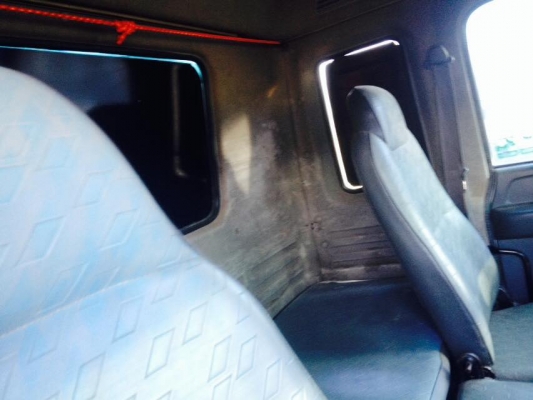 ขายรถบรรทุก 10 ล้อดั๊มพ์  ISUZU DEC ยูโร2  ขนาดแรงม้า 270 แรงม้า  ปี2548 มีระบบลากพ่วง กะบะสหกิจ ราคาต่อรองได้ รูปมีเยอะ