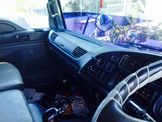 ขายรถบรรทุก 10 ล้อดั๊มพ์  ISUZU DEC ยูโร2  ขนาดแรงม้า 270 แรงม้า  ปี2548 มีระบบลากพ่วง กะบะสหกิจ ราคาต่อรองได้ รูปมีเยอะ