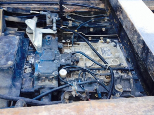 ขายรถบรรทุก 10 ล้อดั๊มพ์  ISUZU DEC ยูโร2  ขนาดแรงม้า 270 แรงม้า  ปี2548 มีระบบลากพ่วง กะบะสหกิจ ราคาต่อรองได้ รูปมีเยอะ