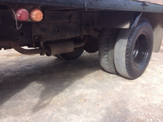 ISUZU 6ล้อบรรทุกติดเครน เครื่อง 185 แรง (6BF) พวงมาลัยพาวเวอร์ พร้อมเครน 3 T 3 ปอก เครื่องดี ครัทซีสวย ขาย 390,000 บาท (ศุภากร 081-4252943)