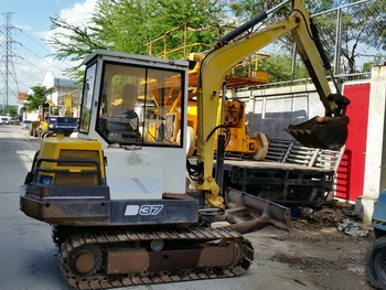 ขาย รถขุด แบคโฮ YANMAR B37 ปั้มนิ้ว ทำงานไว เทียบเท่า PC4O มีตู้เก๋ง สภาพเก่านอก ขาย รถขุด แบคโฮ YANMAR B37 ปั้มนิ้ว ทำงานไว เทียบเท่า PC4O มีตู้เก๋ง สภาพเก่านอก