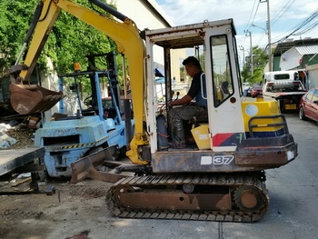 ขาย รถขุด แบคโฮ YANMAR B37 ปั้มนิ้ว ทำงานไว เทียบเท่า PC4O มีตู้เก๋ง สภาพเก่านอก