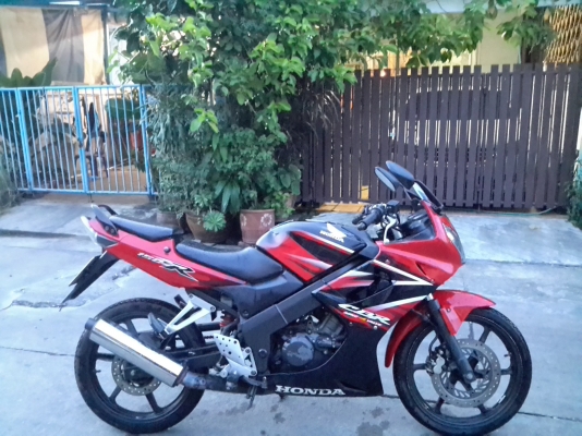 ขายฮอนด้า cbr150cc จด8 ตุลาคม 52 เครื่องดี