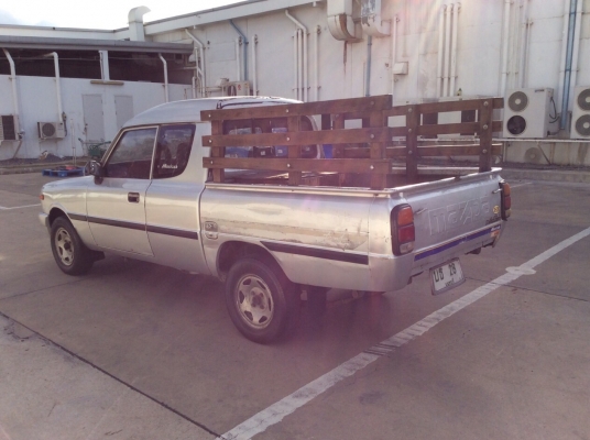 ขายมาสด้า แฟมิเลีย หัวโหนก แคปใหญ่ ปี96 เครื่อง 1.4 เกียร์ธรรมดา ติดแก๊สLPG ภายในเบาะหนังสวยไม่ขาด ไมล์ใช้ได้หมด ตัวถังสวยเดิม สีมีริ้วรอยบ้าง ลอนกระบะสวย คอกไม้ คัสซีดีไม่มีผุ เครื่องแน่นๆ ช่วงล่างดี รถขับดี พร้อมใช้งานได้เลยครับ ขายถูกครับ ขายมาสด้า แฟมิเลีย หัวโหนก แคปใหญ่ ปี96 เครื่อง 1.4 เกียร์ธรรมดา ติดแก๊สLPG ภายในเบาะหนังสวยไม่ขาด ไมล์ใช้ได้หมด ตัวถังสวยเดิม สีมีริ้วรอยบ้าง ลอนกระบะสวย คอกไม้ คัสซีดีไม่มีผุ เครื่องแน่นๆ ช่วงล่างดี รถขับดี พร้อมใช้งานได้เลยครับ ขายถูกครับ