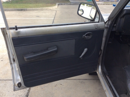 ขายมาสด้า แฟมิเลีย หัวโหนก แคปใหญ่ ปี96 เครื่อง 1.4 เกียร์ธรรมดา ติดแก๊สLPG ภายในเบาะหนังสวยไม่ขาด ไมล์ใช้ได้หมด ตัวถังสวยเดิม สีมีริ้วรอยบ้าง ลอนกระบะสวย คอกไม้ คัสซีดีไม่มีผุ เครื่องแน่นๆ ช่วงล่างดี รถขับดี พร้อมใช้งานได้เลยครับ ขายถูกครับ ขายมาสด้า แฟมิเลีย หัวโหนก แคปใหญ่ ปี96 เครื่อง 1.4 เกียร์ธรรมดา ติดแก๊สLPG ภายในเบาะหนังสวยไม่ขาด ไมล์ใช้ได้หมด ตัวถังสวยเดิม สีมีริ้วรอยบ้าง ลอนกระบะสวย คอกไม้ คัสซีดีไม่มีผุ เครื่องแน่นๆ ช่วงล่างดี รถขับดี พร้อมใช้งานได้เลยครับ ขายถูกครับ