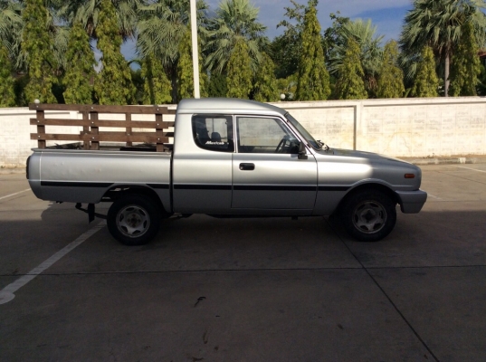 ขายมาสด้า แฟมิเลีย หัวโหนก แคปใหญ่ ปี96 เครื่อง 1.4 เกียร์ธรรมดา ติดแก๊สLPG ภายในเบาะหนังสวยไม่ขาด ไมล์ใช้ได้หมด ตัวถังสวยเดิม สีมีริ้วรอยบ้าง ลอนกระบะสวย คอกไม้ คัสซีดีไม่มีผุ เครื่องแน่นๆ ช่วงล่างดี รถขับดี พร้อมใช้งานได้เลยครับ ขายถูกครับ ขายมาสด้า แฟมิเลีย หัวโหนก แคปใหญ่ ปี96 เครื่อง 1.4 เกียร์ธรรมดา ติดแก๊สLPG ภายในเบาะหนังสวยไม่ขาด ไมล์ใช้ได้หมด ตัวถังสวยเดิม สีมีริ้วรอยบ้าง ลอนกระบะสวย คอกไม้ คัสซีดีไม่มีผุ เครื่องแน่นๆ ช่วงล่างดี รถขับดี พร้อมใช้งานได้เลยครับ ขายถูกครับ