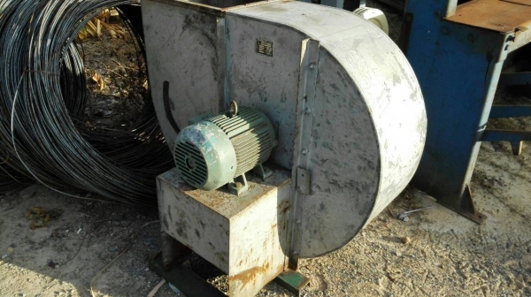 ======== Sold Out!! ======== โบวเวอร์ มอเตอร์ 3 hp. ไฟ 380 v. สภาพสวย พร้อมใช้งาน 089-2499-123