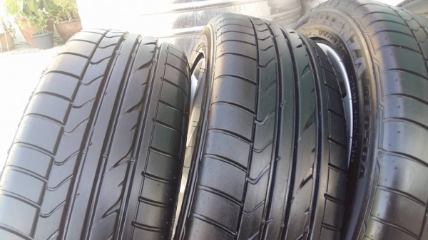 ขายล้อแม็ก mitsu mirage mc 15" พร้อมยางปี14 สนใจติดต่อเล็กคลองสามครับ 081-3747940