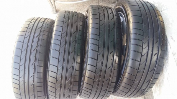 ขายล้อแม็ก mitsu mirage mc 15" พร้อมยางปี14 สนใจติดต่อเล็กคลองสามครับ 081-3747940