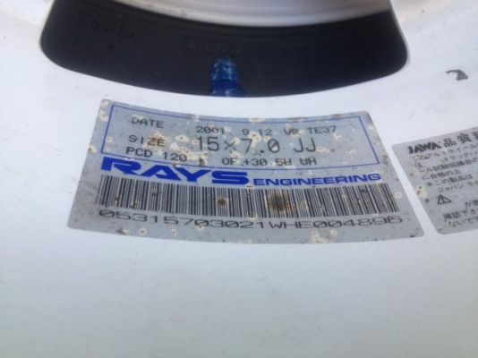 ล้อเเท้ TE37ขอบ15กว้าง7นิ้วอ๊อฟ30 5รู120ใส่bmw e36มาติดยางซิ่งมาจากญี่ปุ่น ล้อเเท้ TE37ขอบ15กว้าง7นิ้วอ๊อฟ30 5รู120ใส่bmw e36มาติดยางซิ่งมาจากญี่ปุ่น