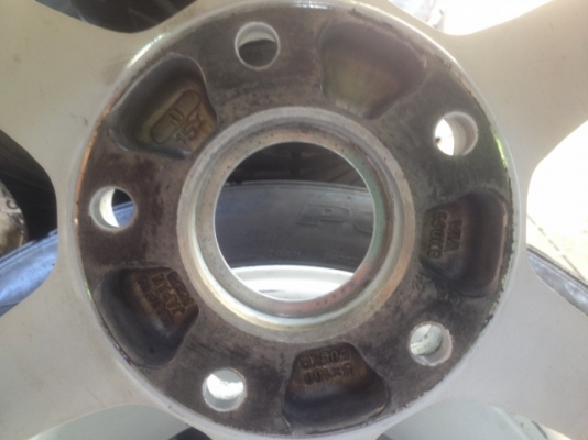 ล้อเเท้ TE37ขอบ15กว้าง7นิ้วอ๊อฟ30 5รู120ใส่bmw e36มาติดยางซิ่งมาจากญี่ปุ่น ล้อเเท้ TE37ขอบ15กว้าง7นิ้วอ๊อฟ30 5รู120ใส่bmw e36มาติดยางซิ่งมาจากญี่ปุ่น