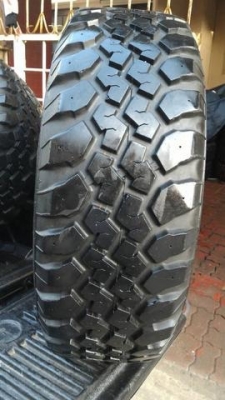 ขายยาง MUD 31 x 10.5 x 15 พร้อมล้อ วีโก้ ขายยาง MUD 31 x 10.5 x 15 พร้อมล้อ วีโก้