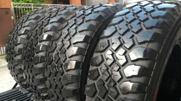 ขายยาง MUD 31 x 10.5 x 15 พร้อมล้อ วีโก้ ขายยาง MUD 31 x 10.5 x 15 พร้อมล้อ วีโก้