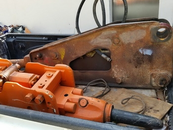 มาแล้วครับ - หัวเจาะ แย๊กปูน สำหรับรถขุด แบคโฮ PC 120-200 ยี่ห้อ NPK 140,000 และ MBK 125,000