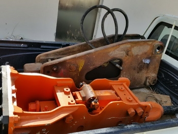 มาแล้วครับ - หัวเจาะ แย๊กปูน สำหรับรถขุด แบคโฮ PC 120-200 ยี่ห้อ NPK 140,000 และ MBK 125,000 มาแล้วครับ - หัวเจาะ แย๊กปูน สำหรับรถขุด แบคโฮ PC 120-200 ยี่ห้อ NPK 140,000 และ MBK 125,000