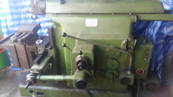 แท่นไส 24 นิ้ว เกียร์บล็อก สภาพสวย ๆ พร้อมใช้งาน 60,000