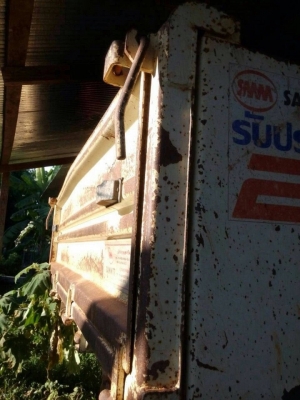 รถอีซูซุ 6 ล้อดั้ม FTR 240 แรงม้า. ปี 56  ( รถวิ่ง 94,xxx กม. , 6x,xxx กม.  )  ,  ( มีขาย 2 คัน. )   สนใจติดต่อ  081 - 6079515