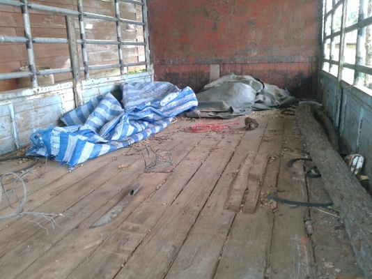 ขาย 6 ล้อ isuzu 115 แรง  พวงมาลัยพาวเวอร์