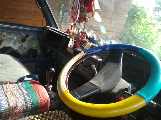 ขาย 6 ล้อ isuzu 115 แรง  พวงมาลัยพาวเวอร์