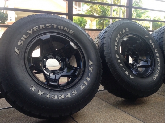 ล้อ JRD ขอบ15 พร้อมยาง Silverstone 31 ล้อ JRD ขอบ15 พร้อมยาง Silverstone 31