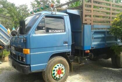 รถ6ล้อดั้ม115แรง..เฟืองท้ายใหญ่145แล้ว มีฝาท้าย รั้วไม่ให้...รถสภาพดี