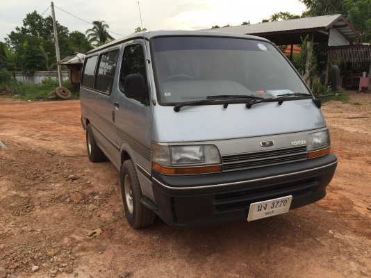 รถตู้ปี36เครื่อง2l.  2500