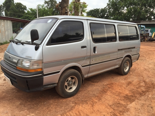 รถตู้ปี36เครื่อง2l.  2500