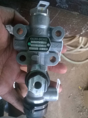 ขาย วาวล์ยกถุงลม SCANIA ของใหม่