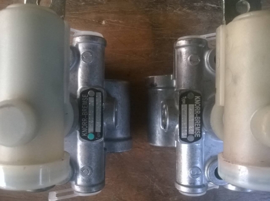 ขายวาวล์ยกถุงลม BENZ ของใหม่