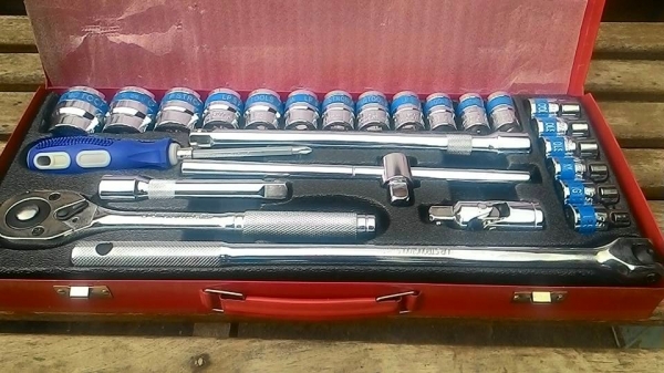 ขายชุดบล็อคของใหม่ กล่อง 1,500 บ. ราคาต่อรองได้นิดหน่อย