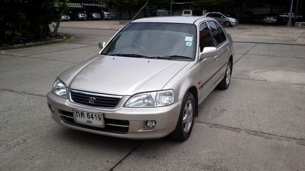HONDA CITY z ปี2000สวยๆ